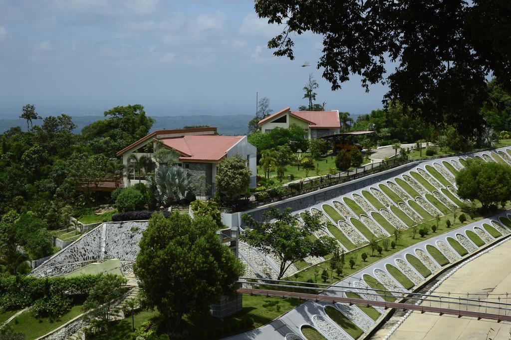 Mount Pleasant Hotel Oattara Thiri Buitenkant foto