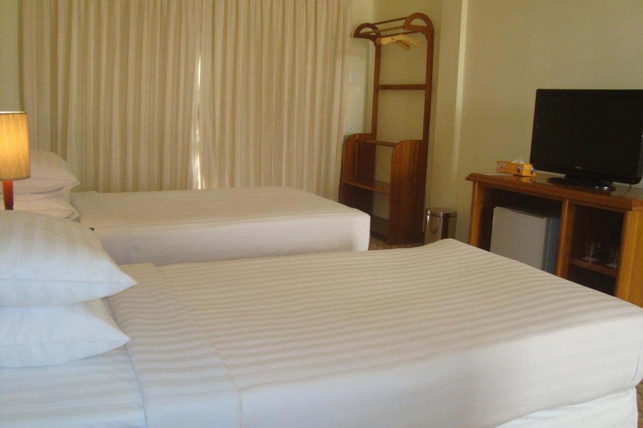 Mount Pleasant Hotel Oattara Thiri Buitenkant foto