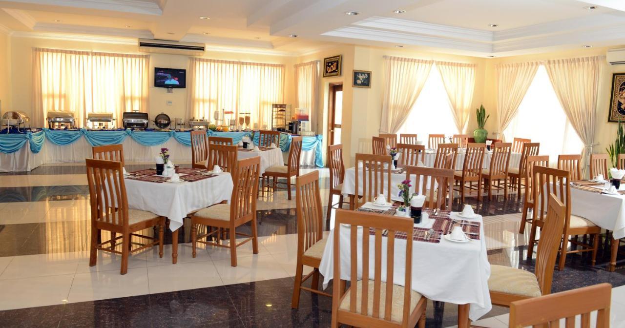 Mount Pleasant Hotel Oattara Thiri Buitenkant foto